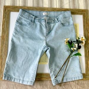 EST 1989 children’s place Bermuda short